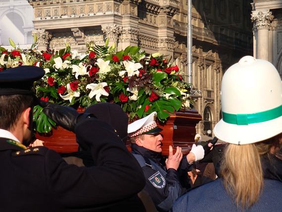 Funerali Niccolò Savarino - Piazza Duomo